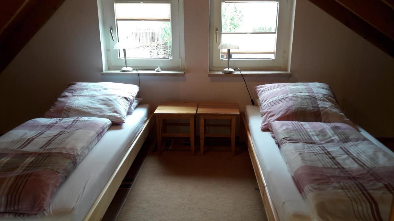 Ferienhaus "Am Schleifenbach" Saalfeld Saale Kültér fotó